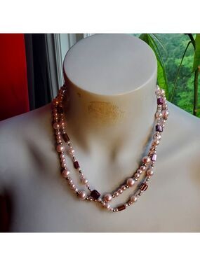 Vintage Pink Pearl & Mother Of Pearl Necklace